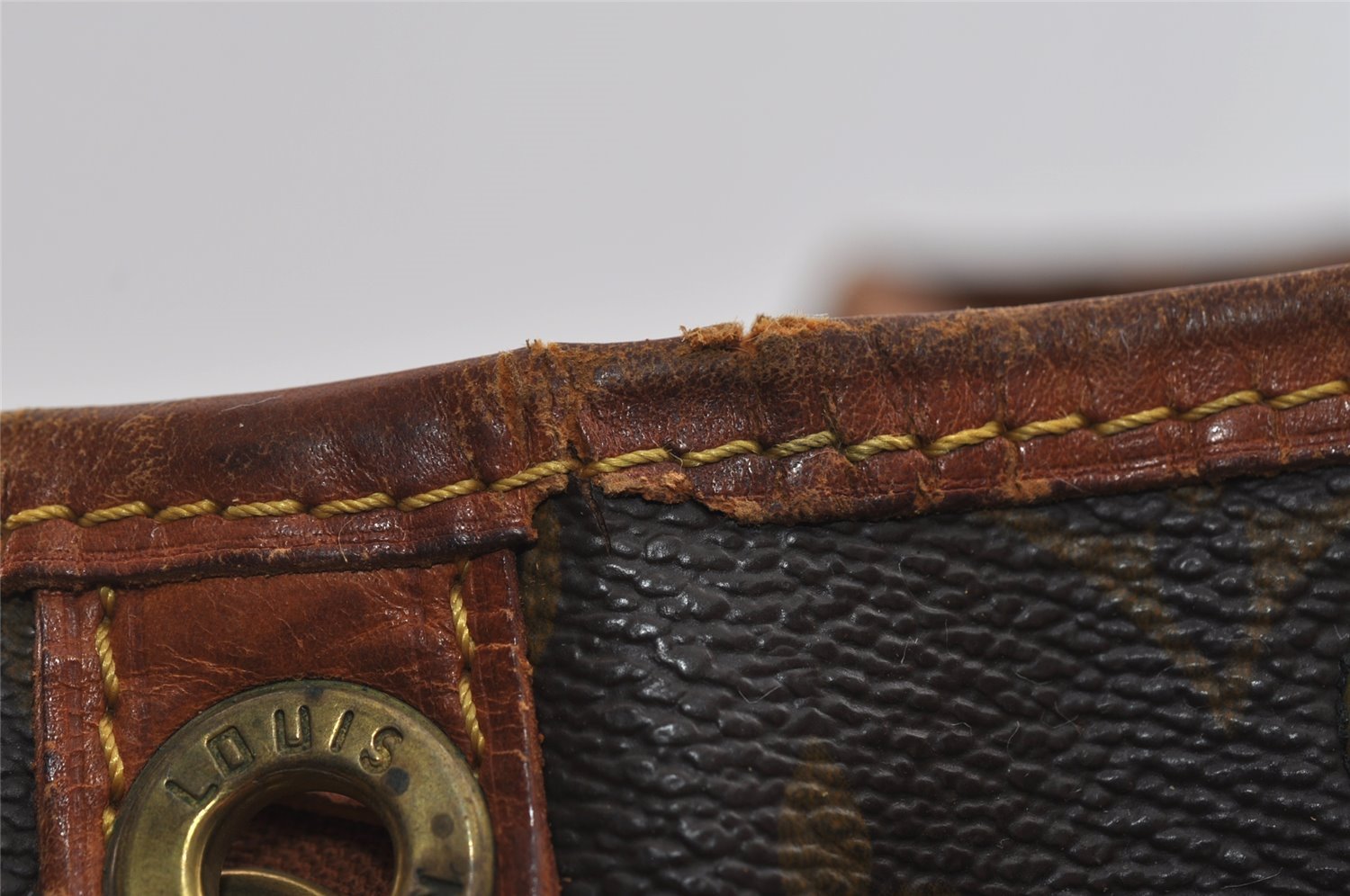 Authentic Louis Vuitton Monogram Noe Shoulder Drawstring Bag M42224 LV 8839I