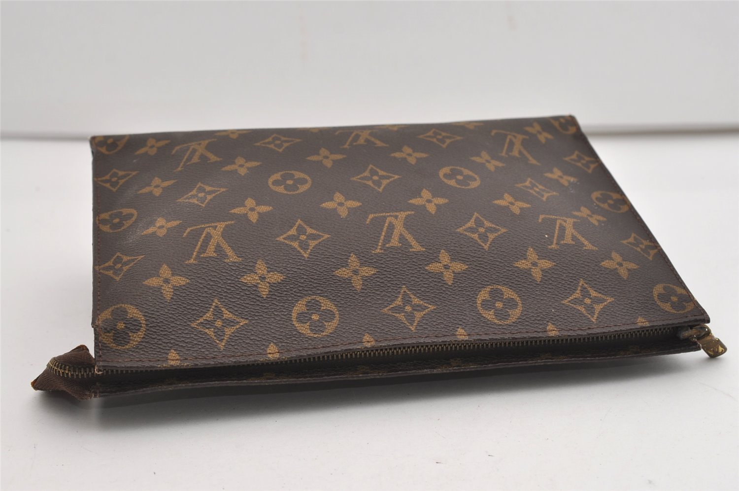 Authentic Louis Vuitton Monogram Poche Toilette 26 M47542 Cosmetics Pouch 8842I