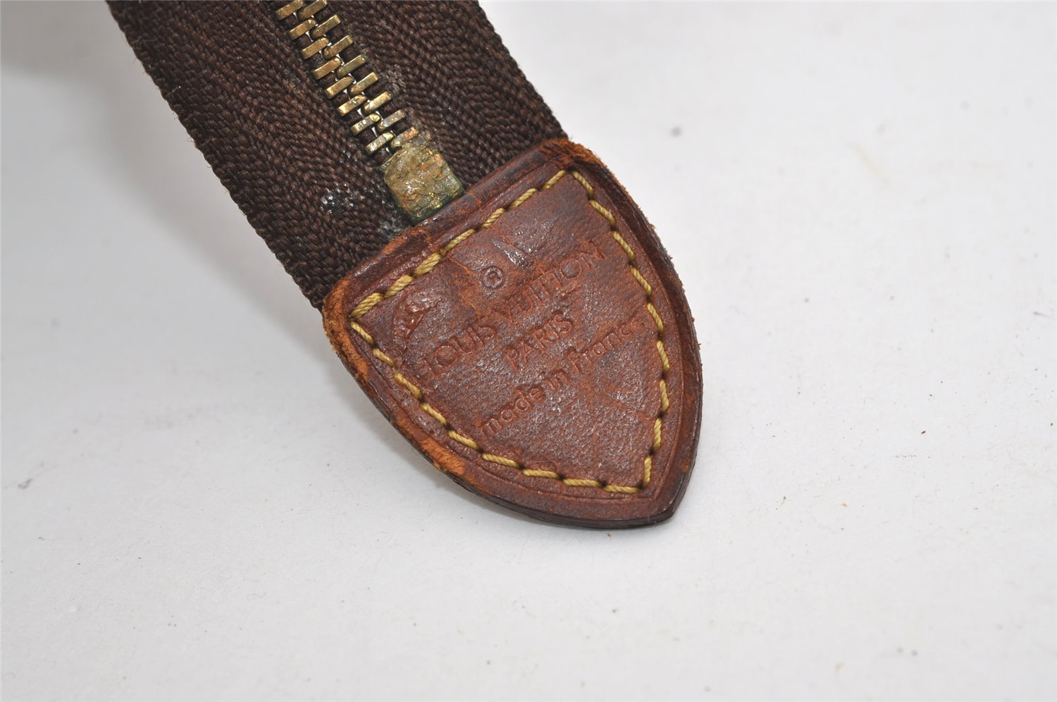 Authentic Louis Vuitton Monogram Poche Toilette 26 M47542 Cosmetics Pouch 8842I