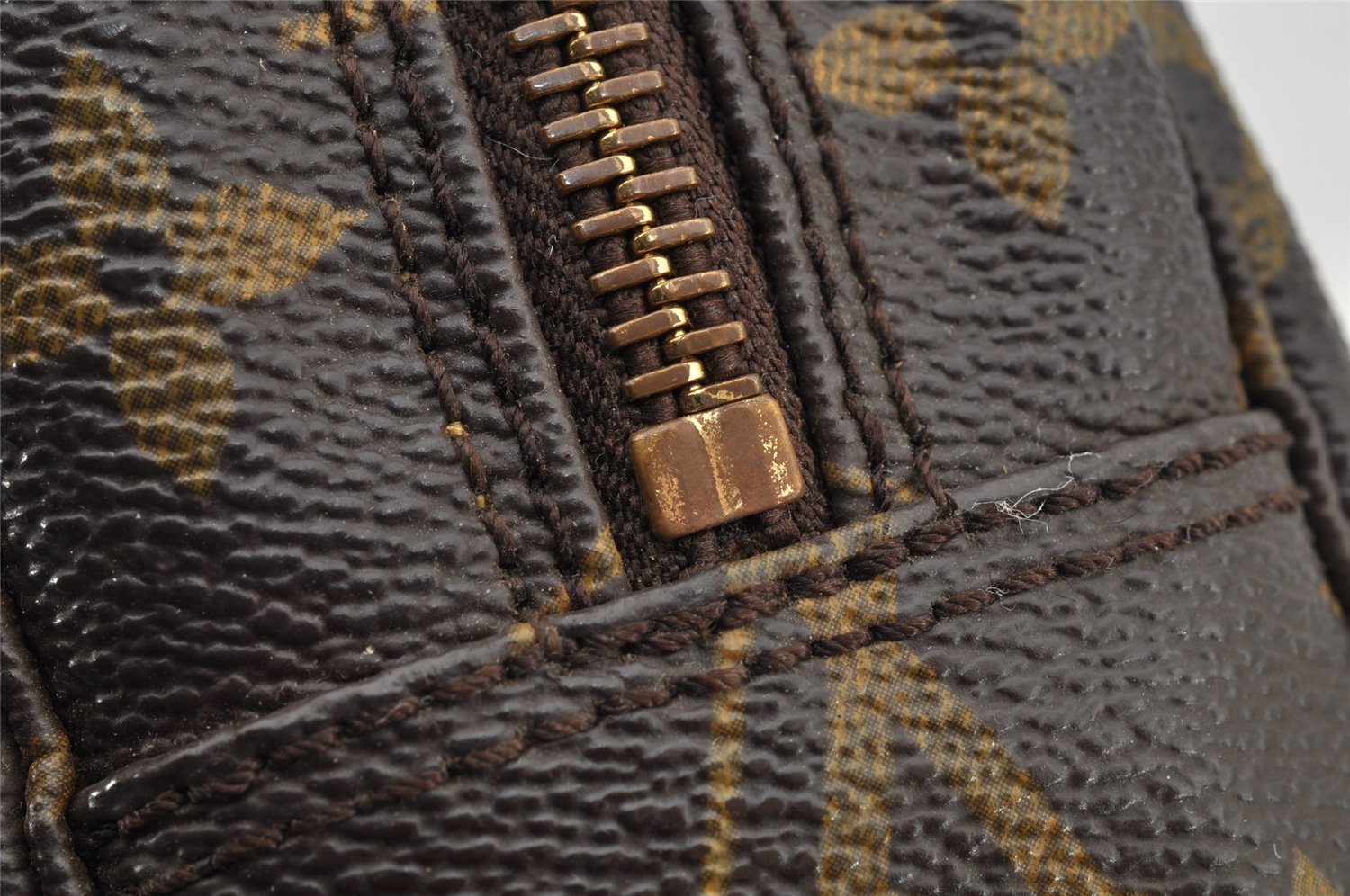 Auth Louis Vuitton Monogram Trousse Toilette 23 Clutch Bag M47524 Junk 8843I