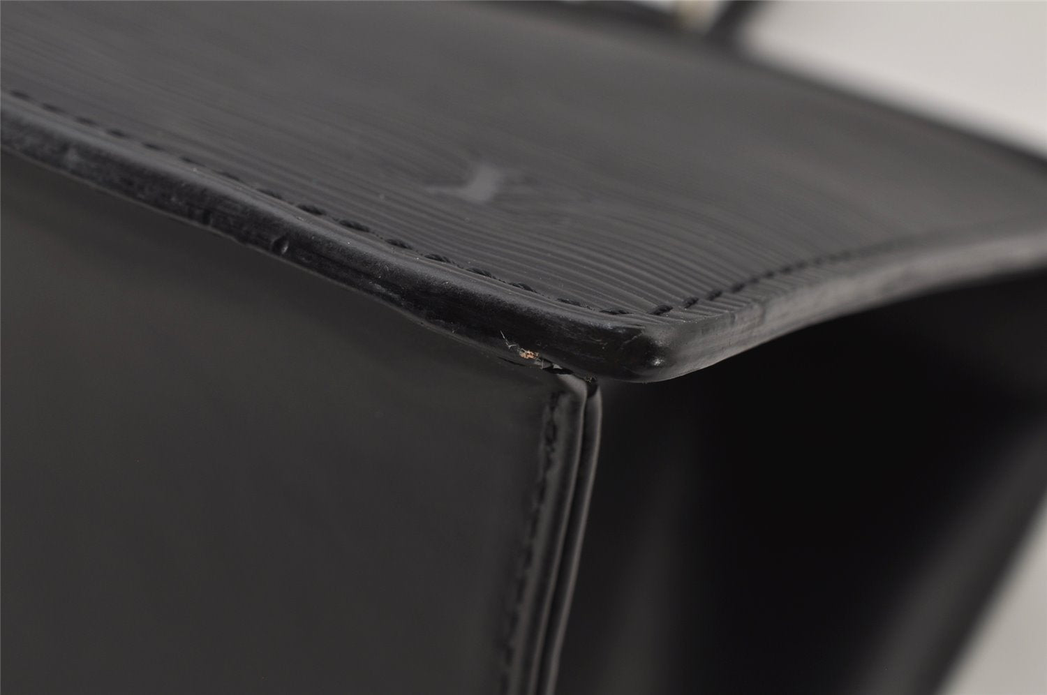 Authentic Louis Vuitton Epi Riviera Hand Bag Black M48182 LV 8846J