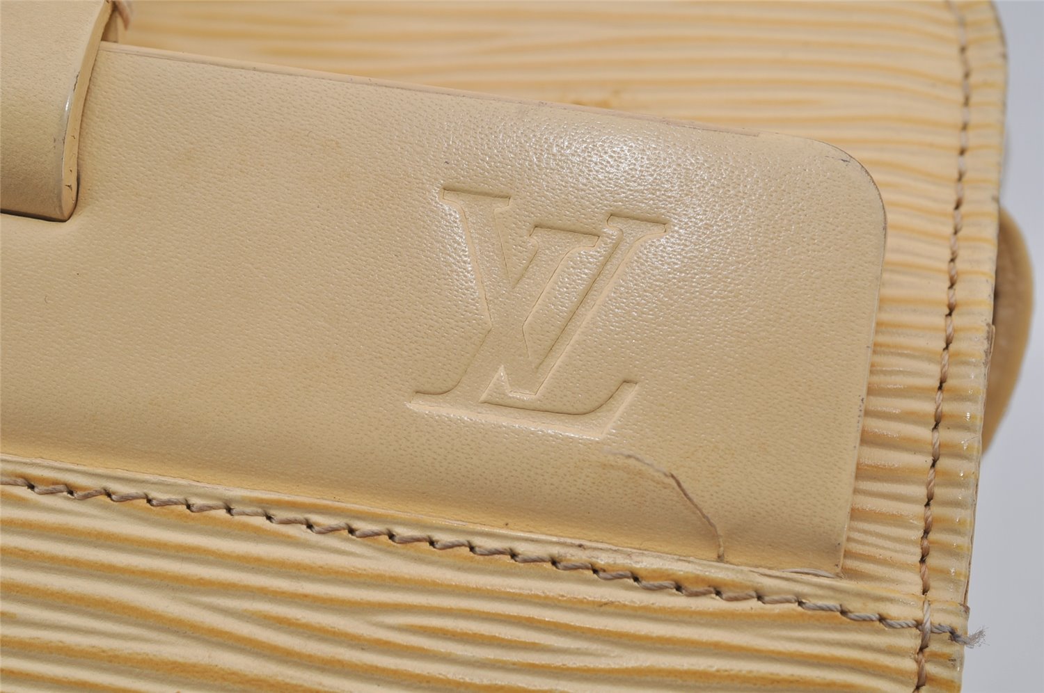 Authentic Louis Vuitton Epi Croisette PM Shoulder Tote Bag M5249A Yellow 8849J