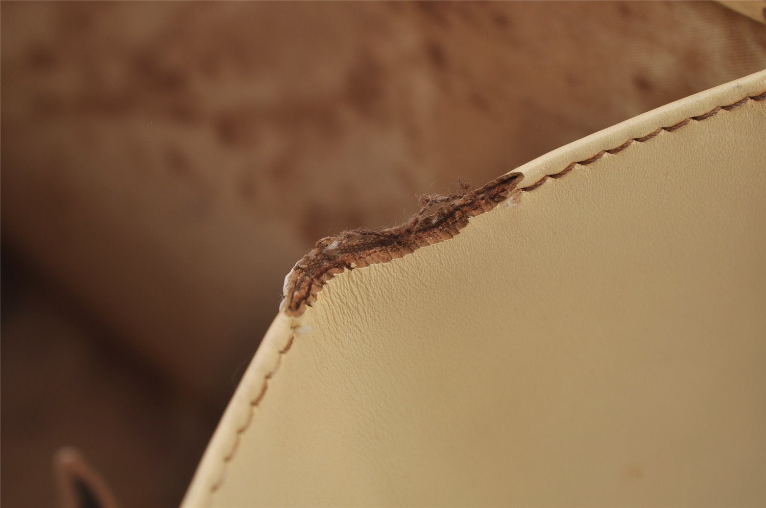 Authentic Louis Vuitton Epi Croisette PM Shoulder Tote Bag M5249A Yellow 8849J