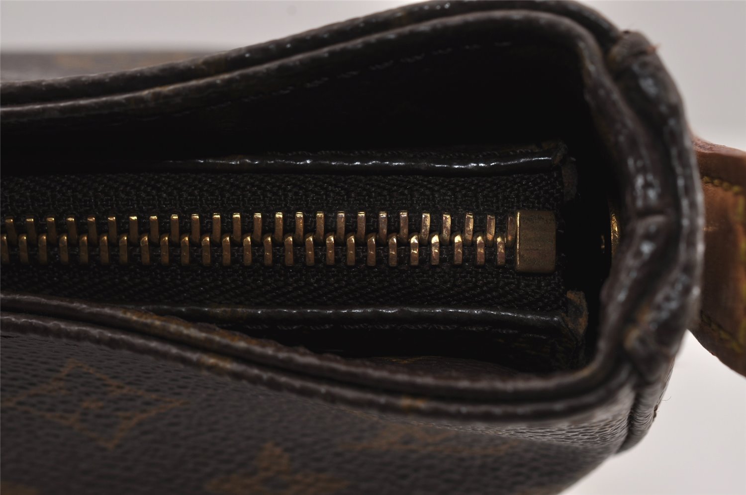 Authentic Louis Vuitton Monogram Looping GM Shoulder Bag M51145 LV 8852J