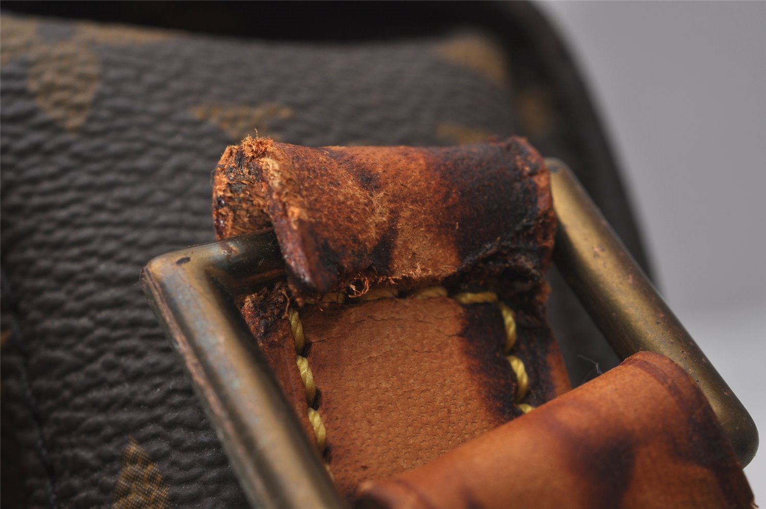 Authentic Louis Vuitton Monogram Saint Cloud GM M51242 Shoulder Bag Junk 8853I