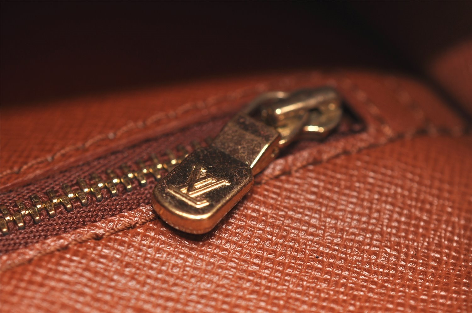 Authentic Louis Vuitton Monogram Saint Cloud GM M51242 Shoulder Bag Junk 8853I