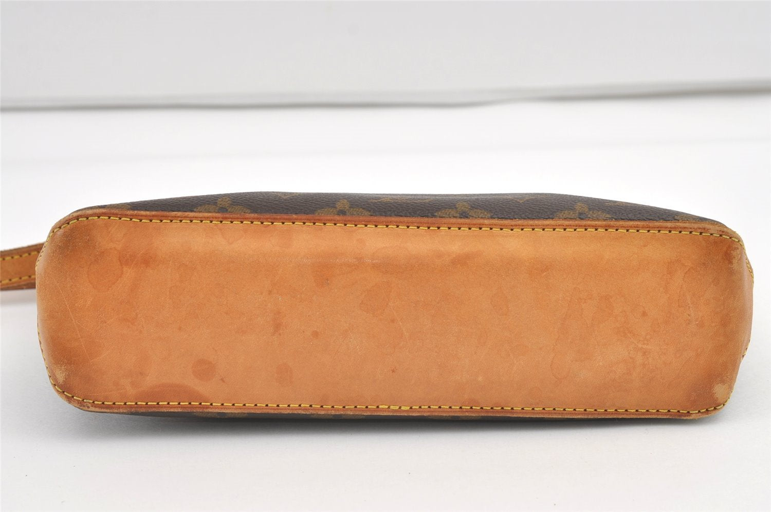 Authentic Louis Vuitton Monogram Trotteur Shoulder Cross Bag M51240 LV 8853J