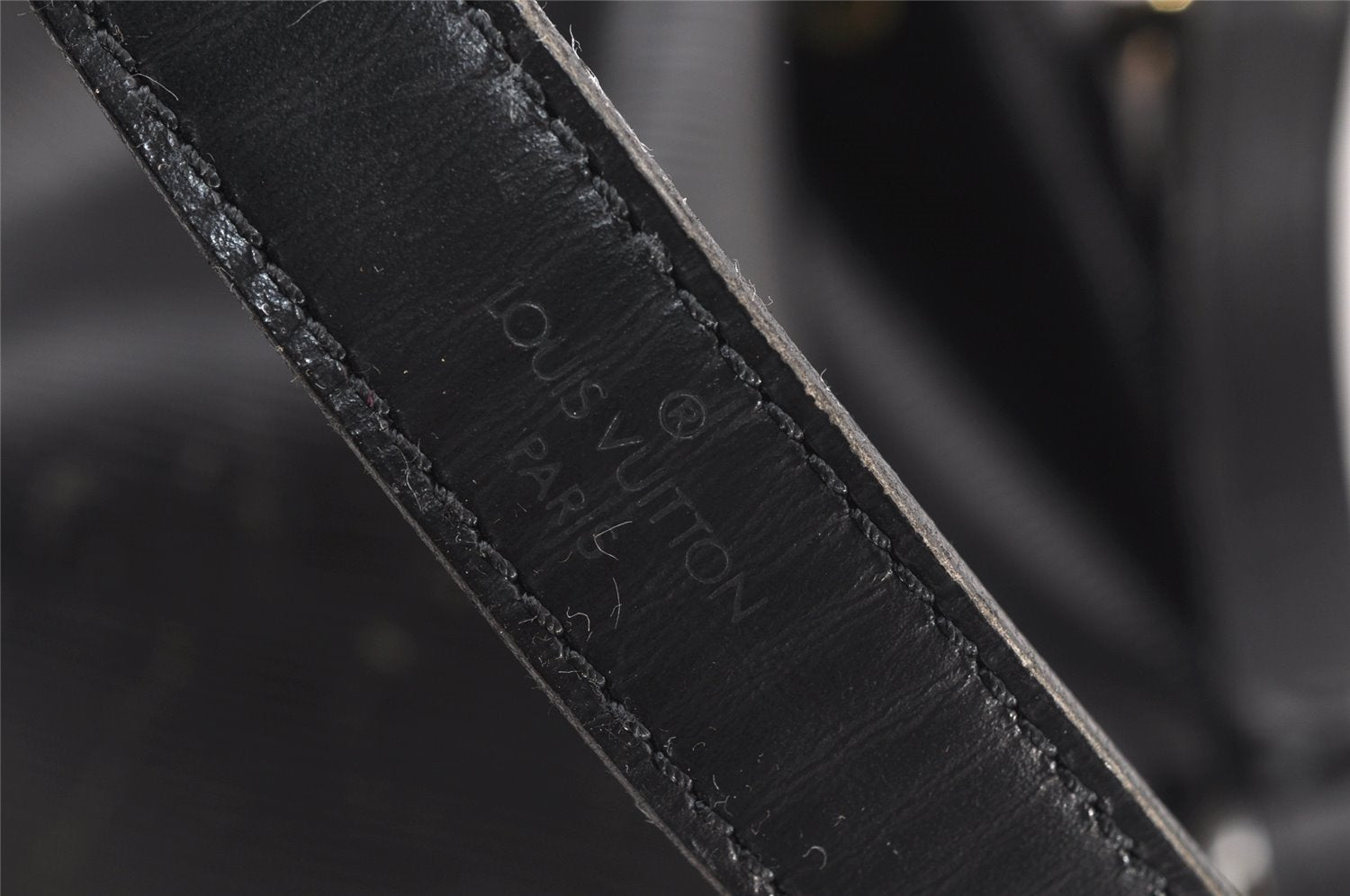 Authentic Louis Vuitton Epi Petit Noe Shoulder Drawstring Bag M59012 Black 8855I