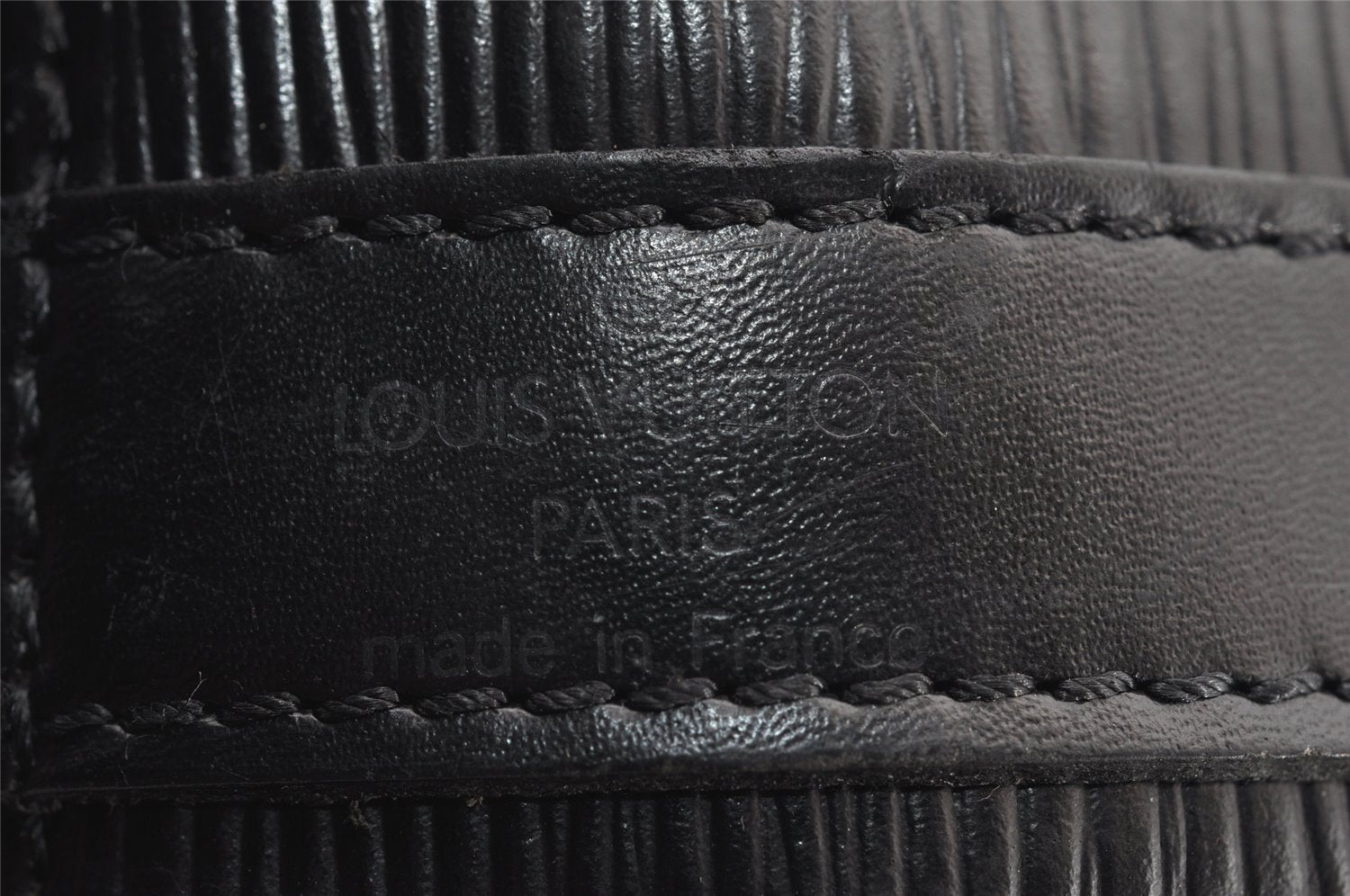 Authentic Louis Vuitton Epi Petit Noe Shoulder Drawstring Bag M59012 Black 8855I