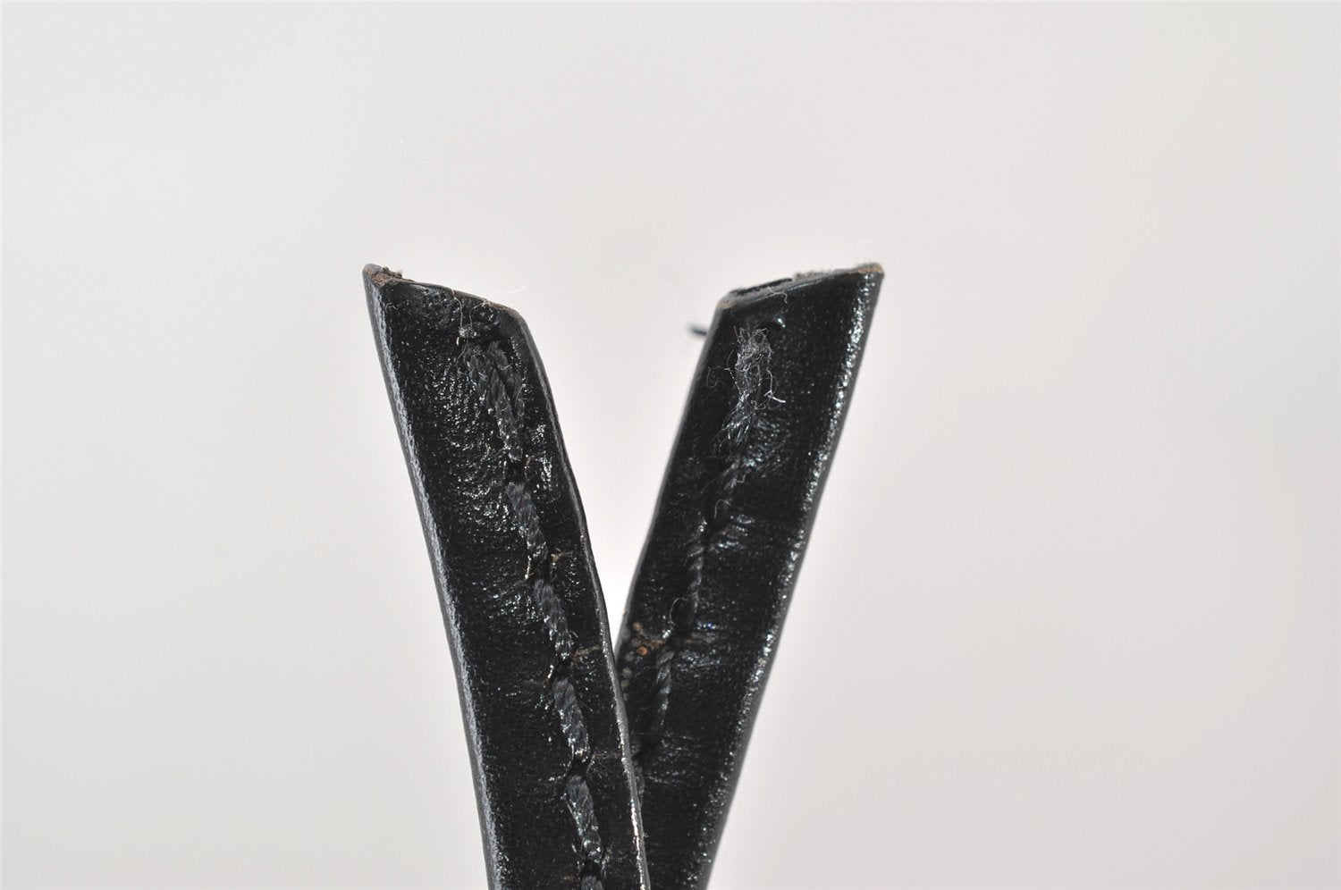 Authentic Louis Vuitton Epi Petit Noe Shoulder Drawstring Bag M59012 Black 8855I