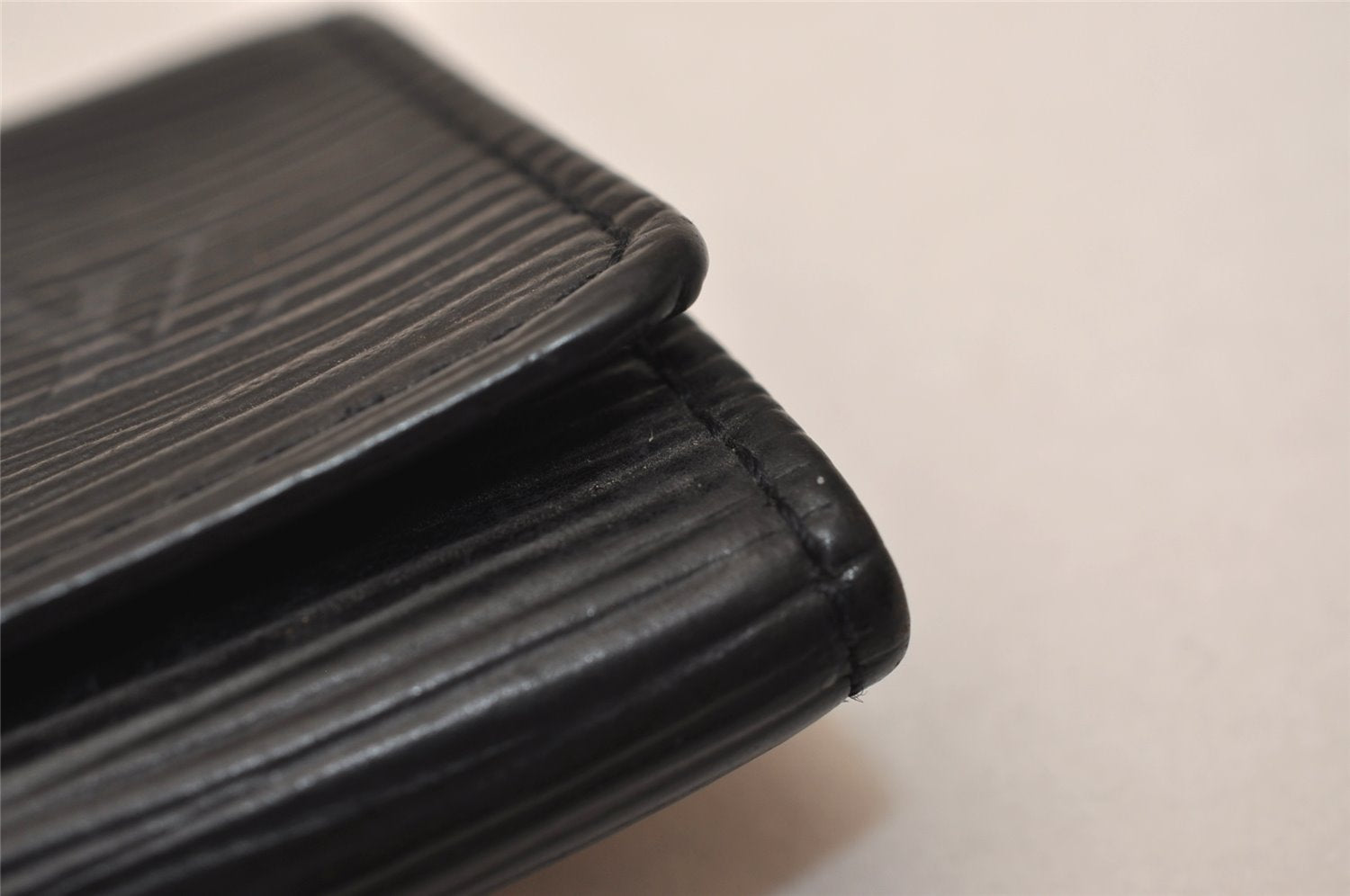 Authentic Louis Vuitton Epi Multicles 4 Key Case Black M63822 LV 8855J