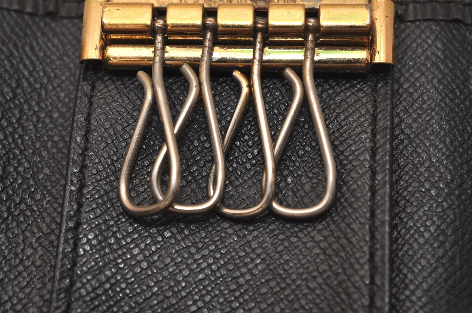 Authentic Louis Vuitton Epi Multicles 4 Key Case Black M63822 LV 8855J