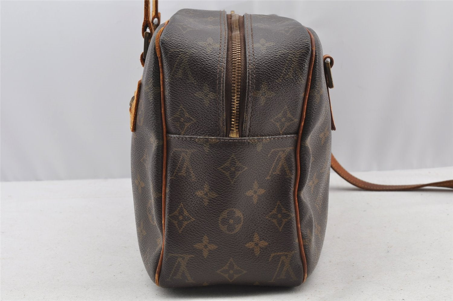 Authentic Louis Vuitton Monogram Cite GM Shoulder Bag M51181 LV Junk 8860I