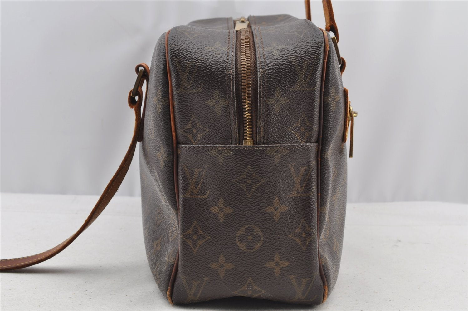 Authentic Louis Vuitton Monogram Cite GM Shoulder Bag M51181 LV Junk 8860I