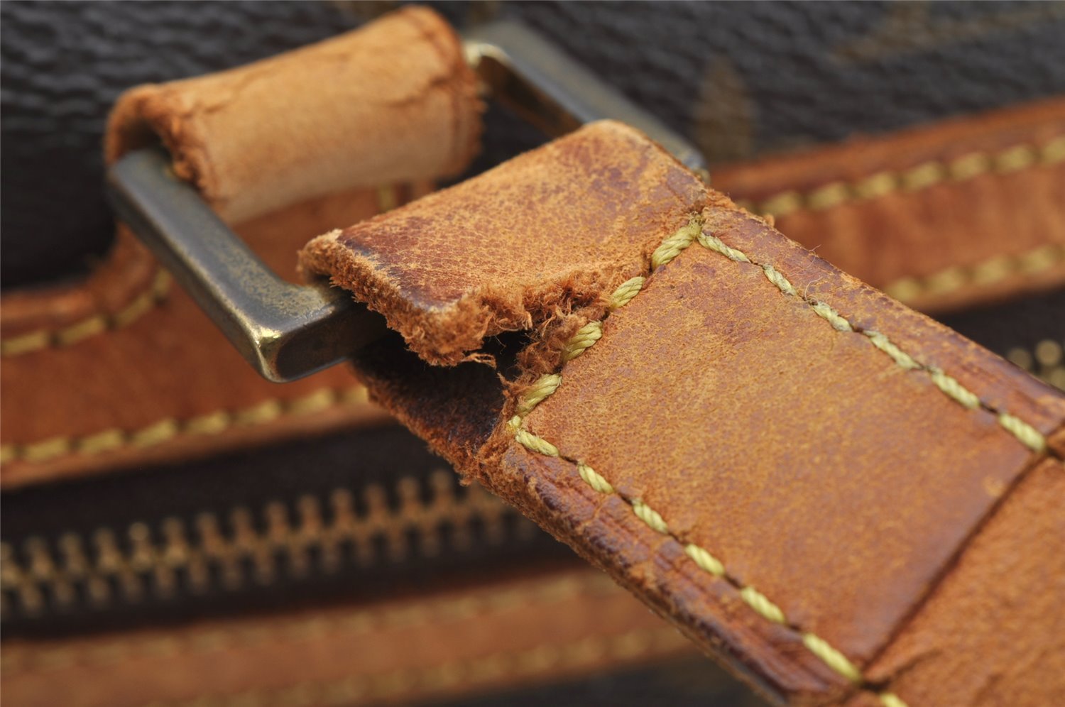 Authentic Louis Vuitton Monogram Cite GM Shoulder Bag M51181 LV Junk 8860I