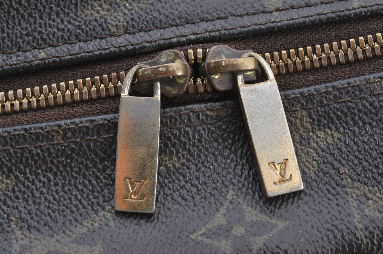 Authentic Louis Vuitton Monogram Cite GM Shoulder Bag M51181 LV Junk 8860I