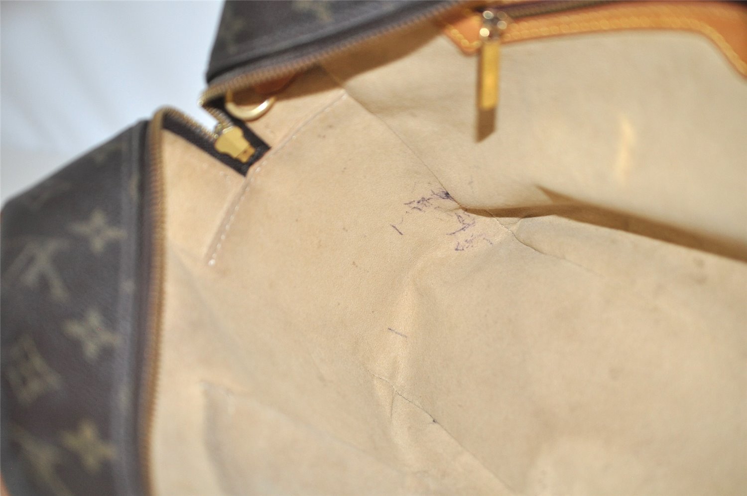 Authentic Louis Vuitton Monogram Cite GM Shoulder Bag M51181 LV Junk 8860I