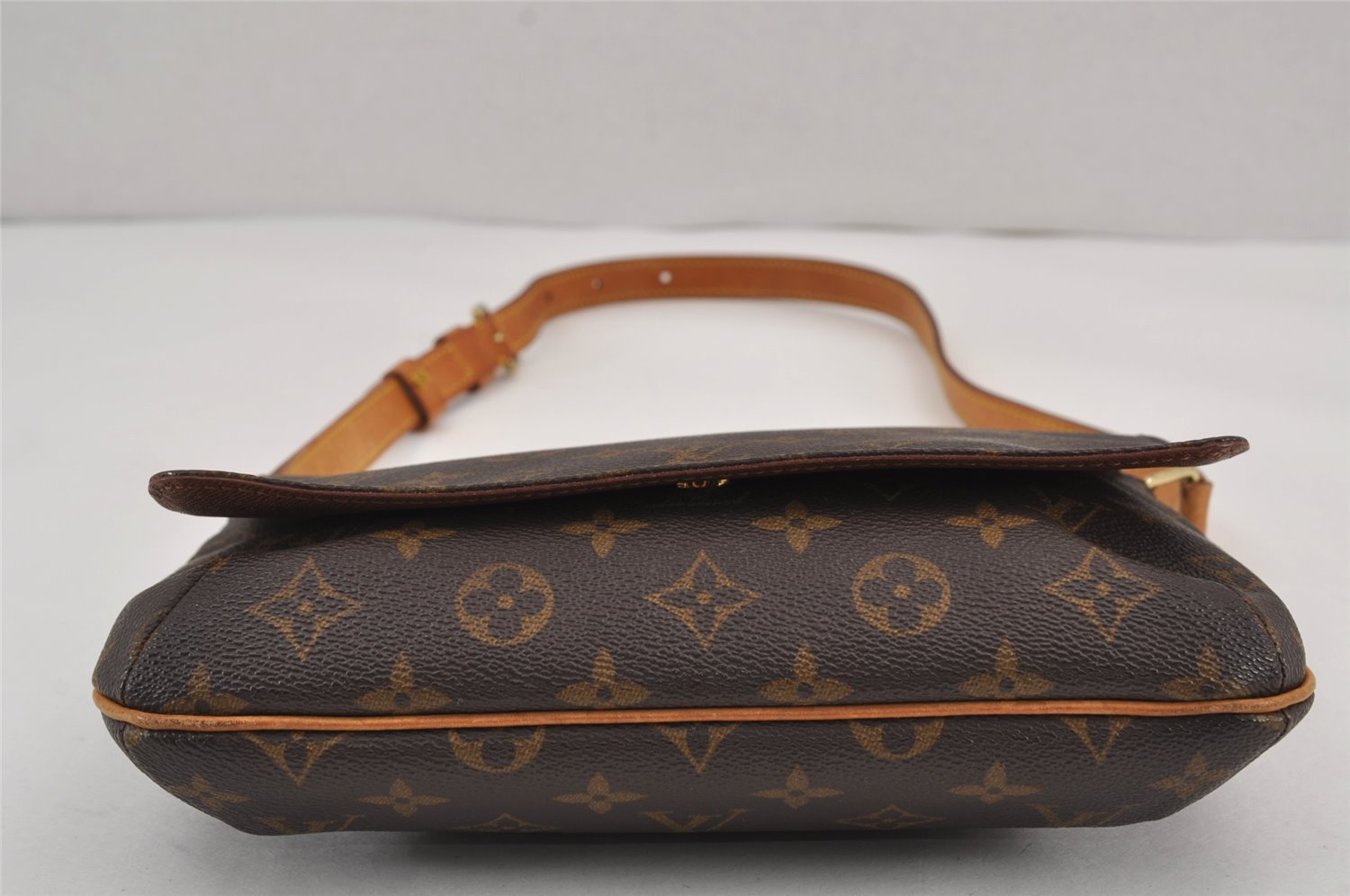 Authentic Louis Vuitton Monogram Musette Tango Shoulder Bag M51257 LV 8862J