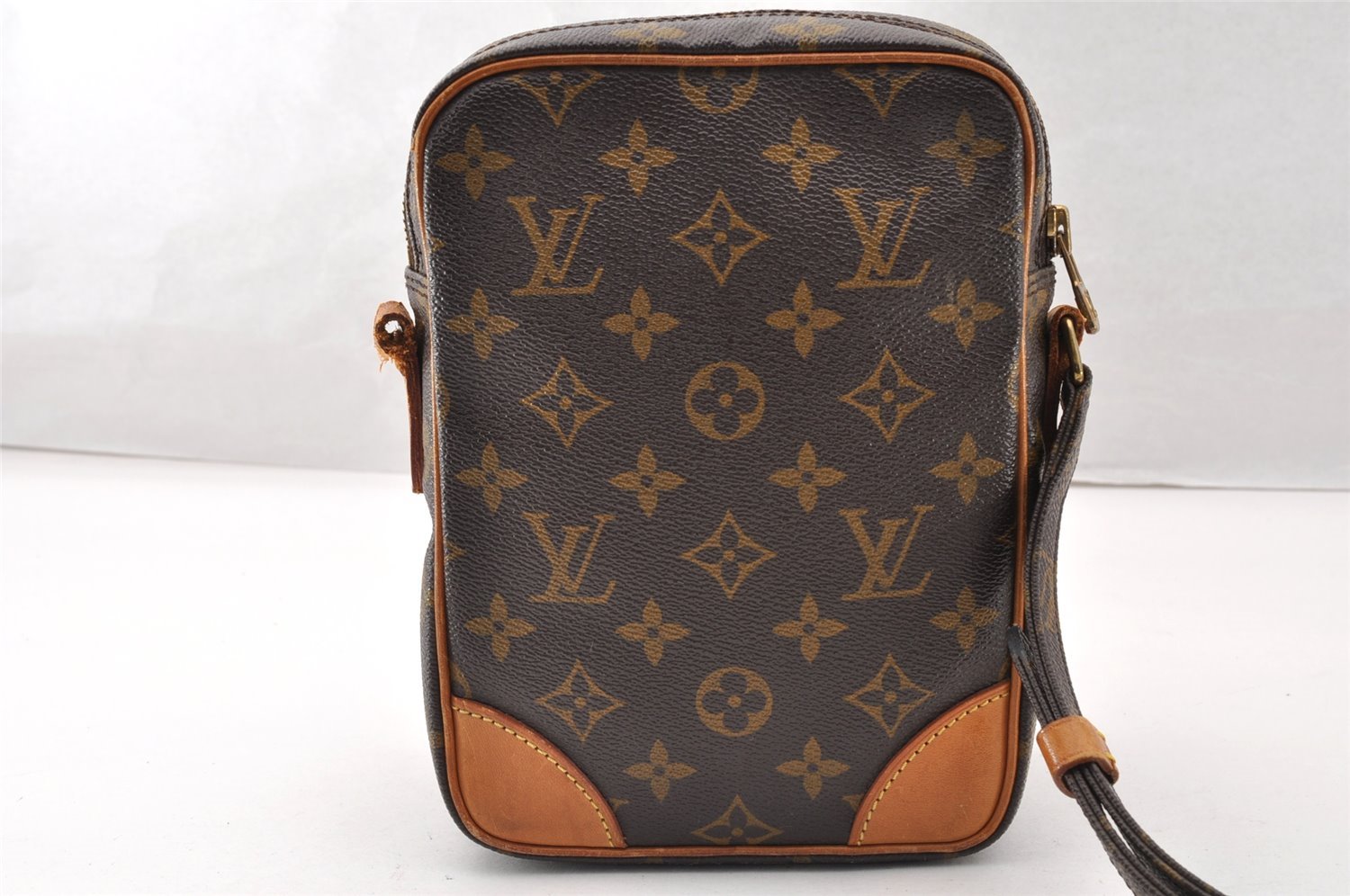 Authentic Louis Vuitton Monogram Amazone Shoulder Cross Bag M45236 Junk 8863I