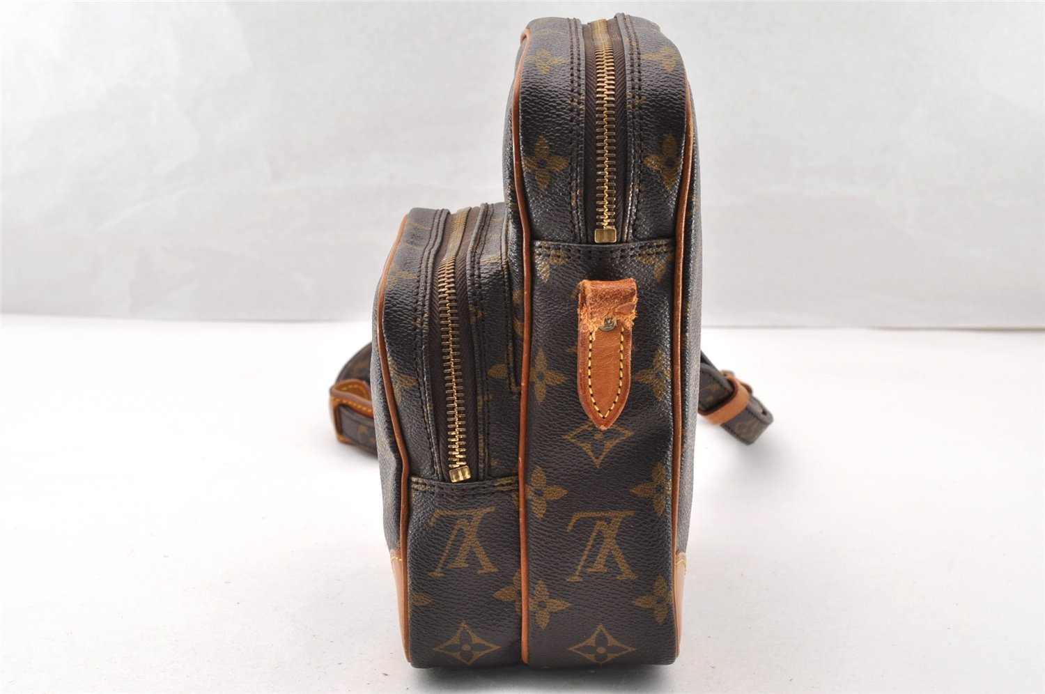 Authentic Louis Vuitton Monogram Amazone Shoulder Cross Bag M45236 Junk 8863I