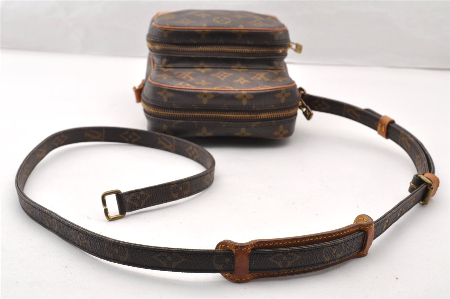 Authentic Louis Vuitton Monogram Amazone Shoulder Cross Bag M45236 Junk 8863I