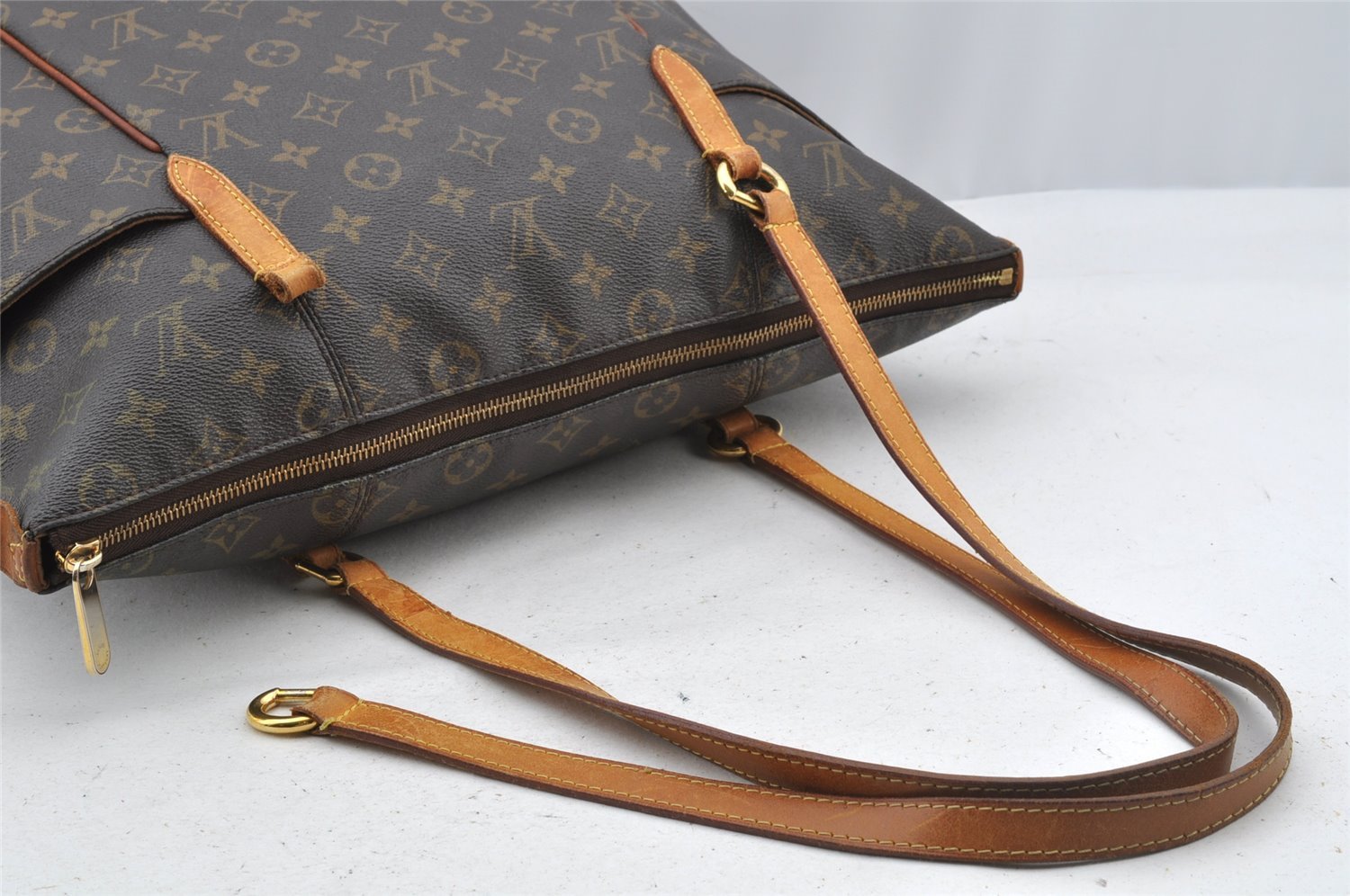 Authentic Louis Vuitton Monogram Totally MM Shoulder Tote Bag M41015 Junk 8866I