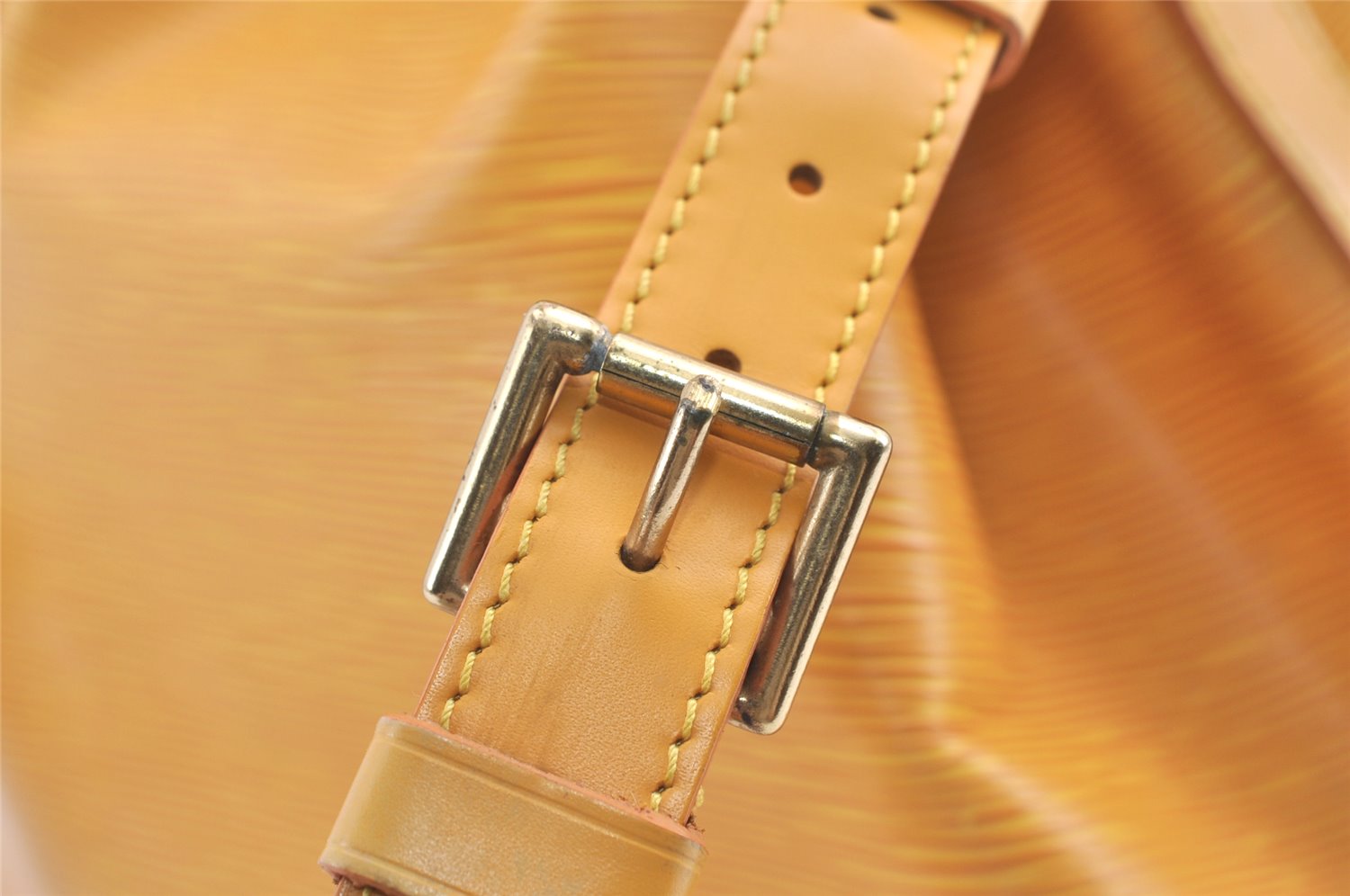 Authentic Louis Vuitton Epi Petit Noe Drawstring Bag Yellow M44109 LV 8866J