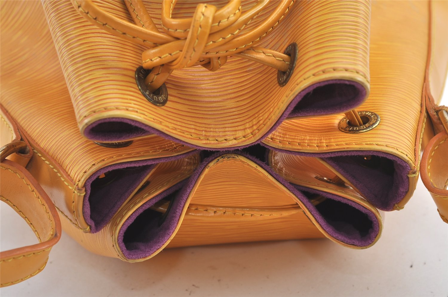 Authentic Louis Vuitton Epi Petit Noe Drawstring Bag Yellow M44109 LV 8866J