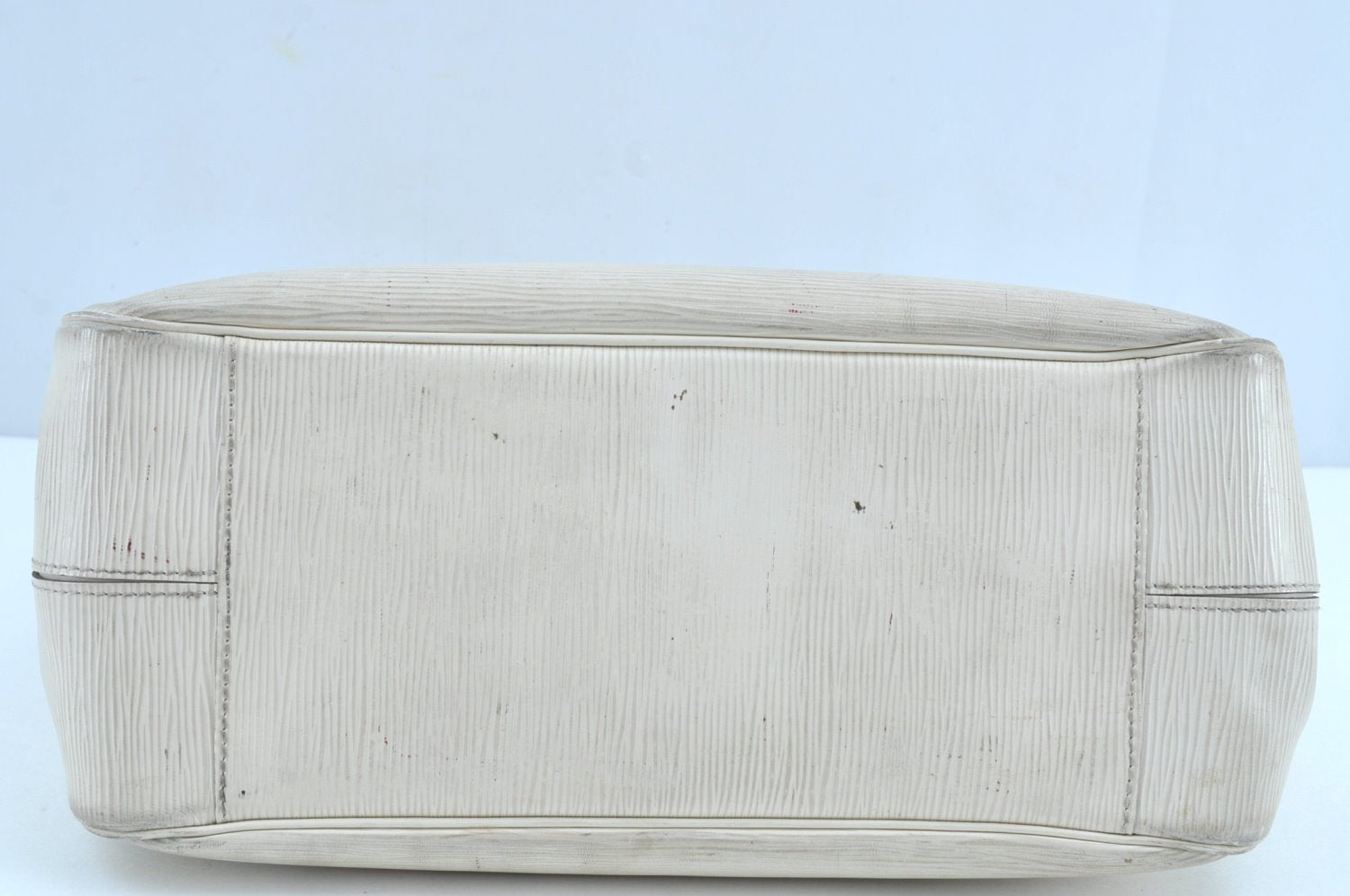 Authentic Louis Vuitton Epi Passy PM Hand Bag Purse White M5926J LV 8873G