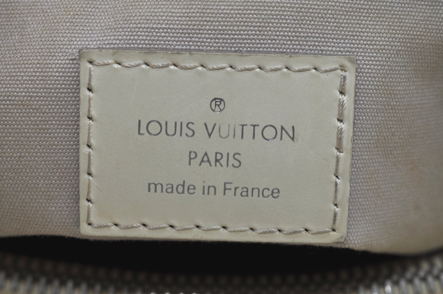 Authentic Louis Vuitton Epi Passy PM Hand Bag Purse White M5926J LV 8873G