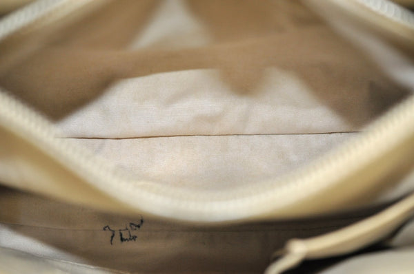 Authentic Louis Vuitton Epi Passy PM Hand Bag Purse White M5926J LV 8873G