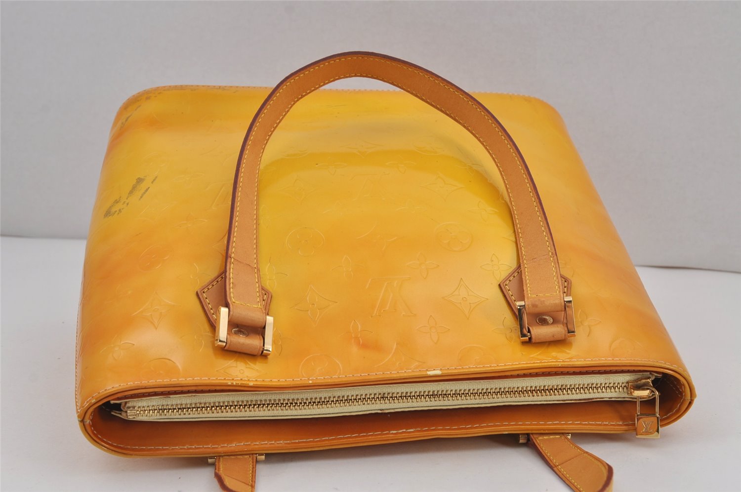 Authentic Louis Vuitton Vernis Houston Shoulder Hand Bag Yellow M91055 LV 8873J