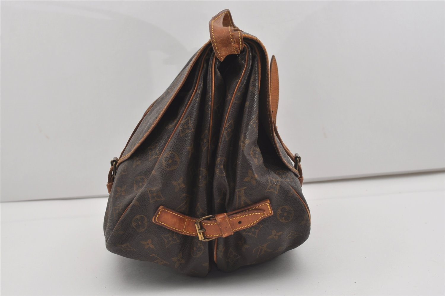 Authentic Louis Vuitton Monogram Saumur 35 Shoulder Cross Bag M42254 LV 8874I