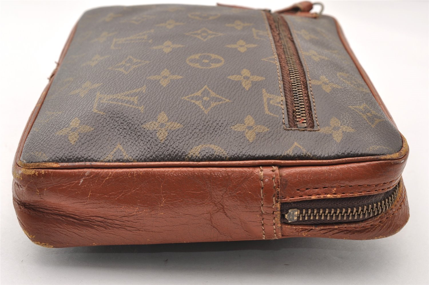 Authentic Louis Vuitton Monogram Pochette Sport Clutch Hand Bag Old Model 8877I