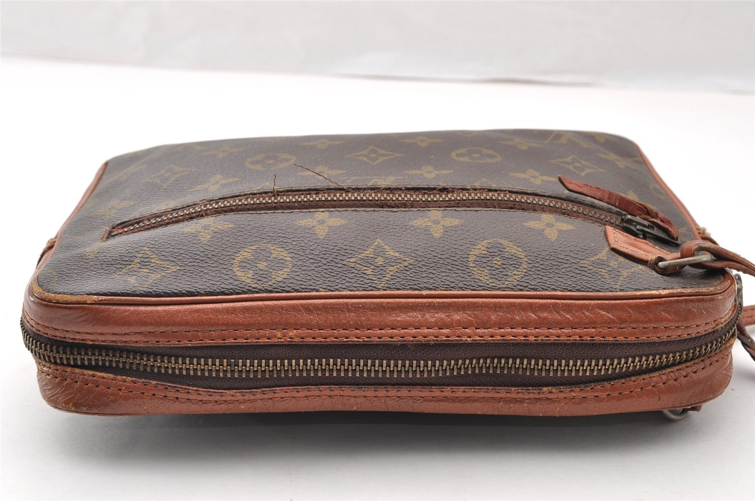 Authentic Louis Vuitton Monogram Pochette Sport Clutch Hand Bag Old Model 8877I
