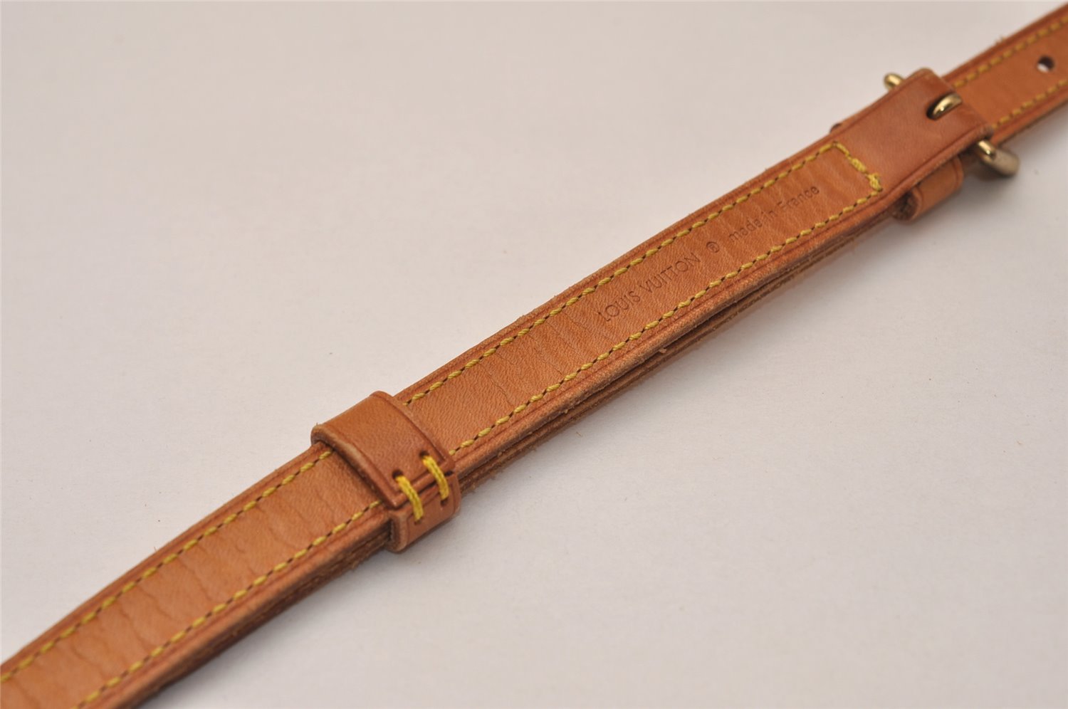 Authentic Louis Vuitton Leather Shoulder Strap Beige 40.6-47.6