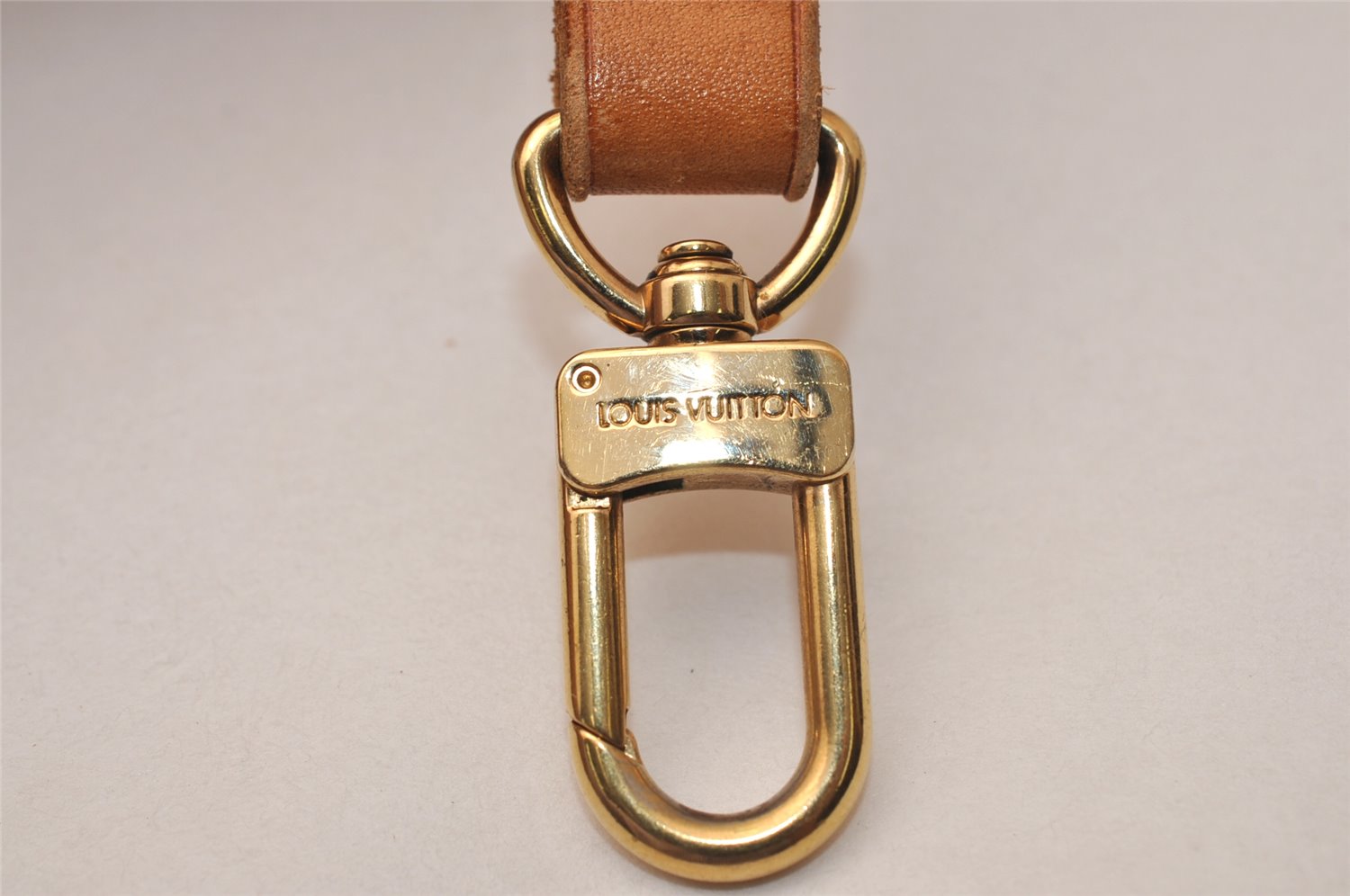 Authentic Louis Vuitton Leather Shoulder Strap Beige 40.6-47.6