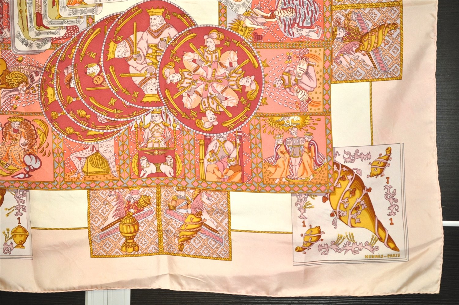 Authentic HERMES Carre 90 Scarf 