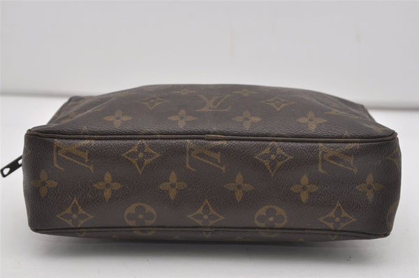 Auth Louis Vuitton Monogram Trousse Toilette 23 Clutch Hand Bag Old Model 8880I