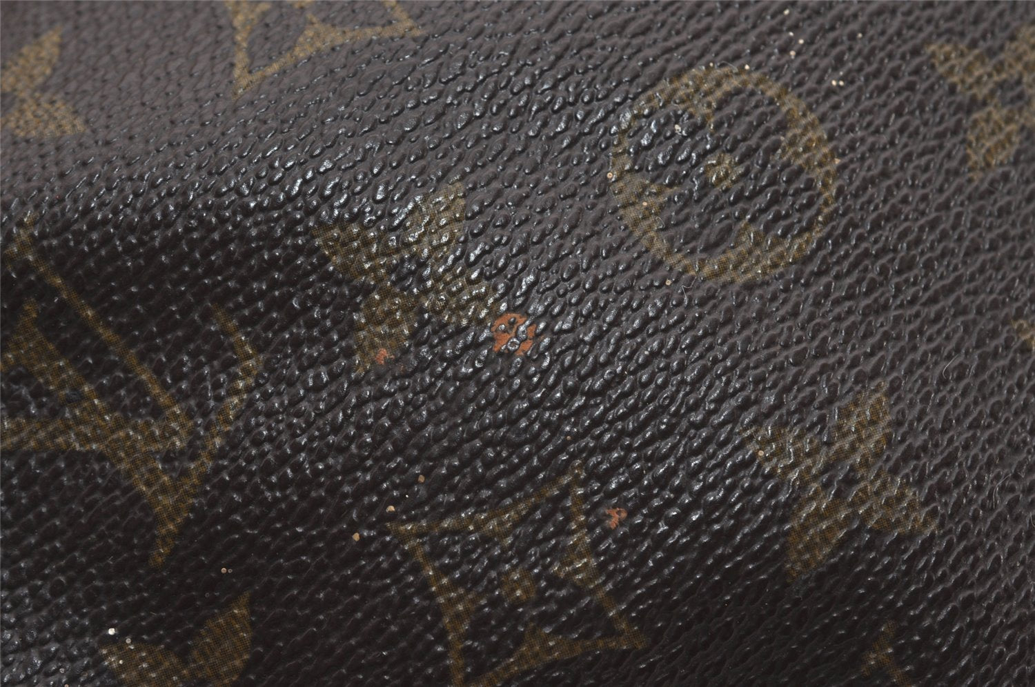 Auth Louis Vuitton Monogram Trousse Toilette 23 Clutch Hand Bag Old Model 8880I