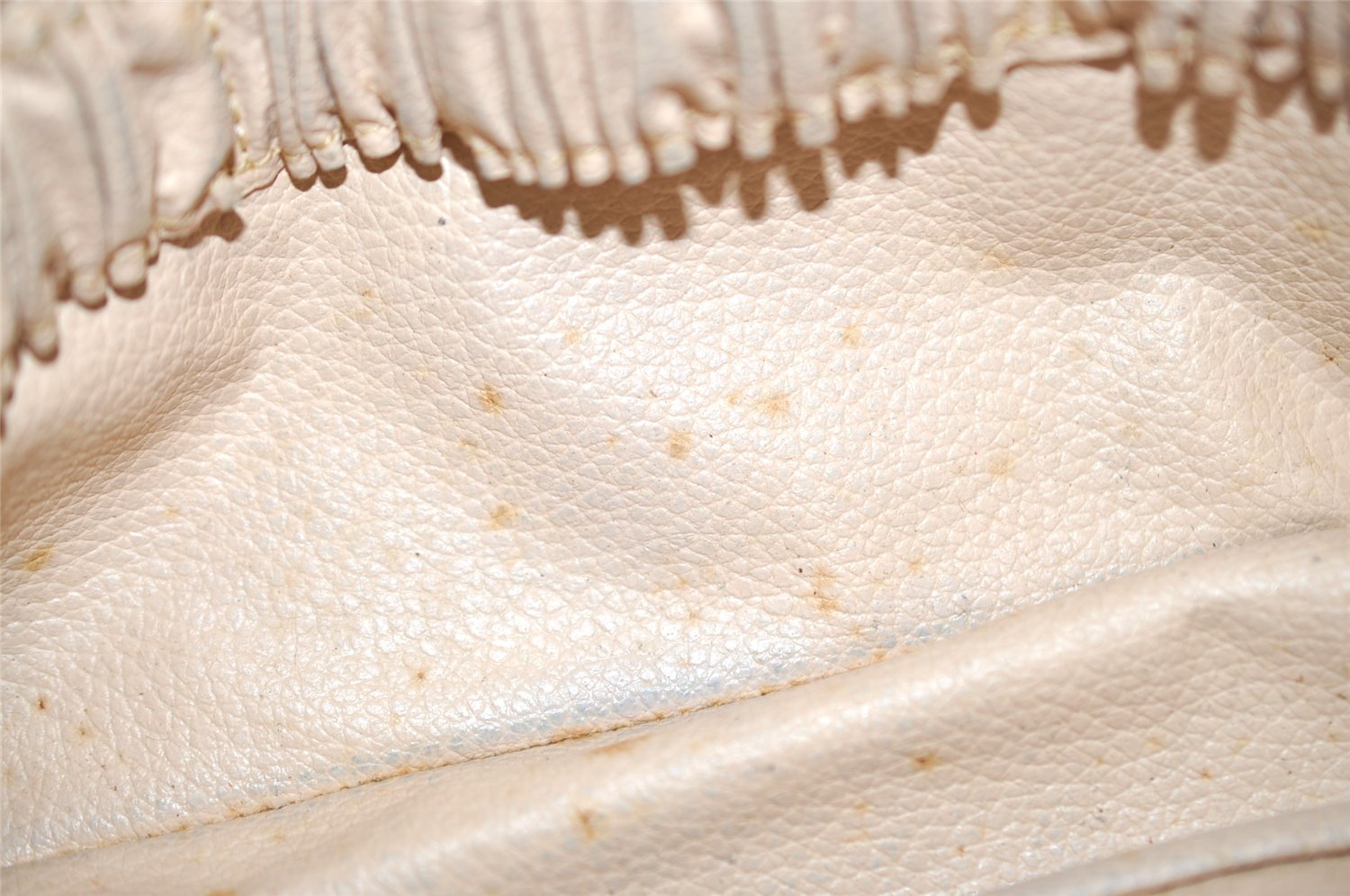 Auth Louis Vuitton Monogram Trousse Toilette 23 Clutch Hand Bag Old Model 8880I