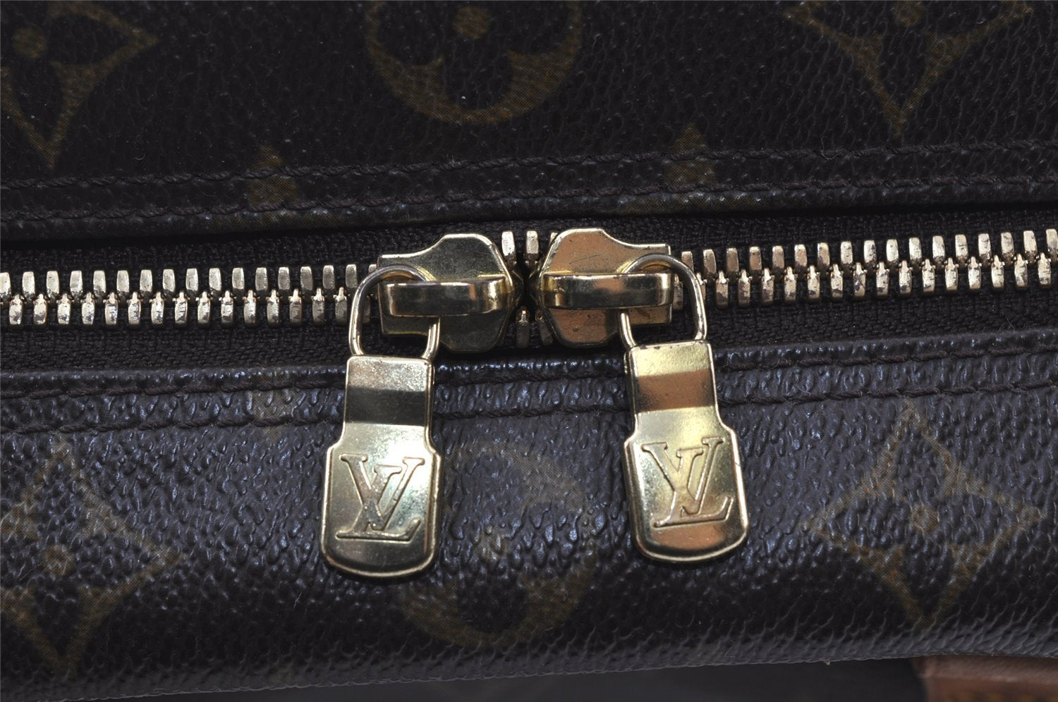 Authentic Louis Vuitton Monogram Excentri Cite Hand Bag M51161 LV 8881I