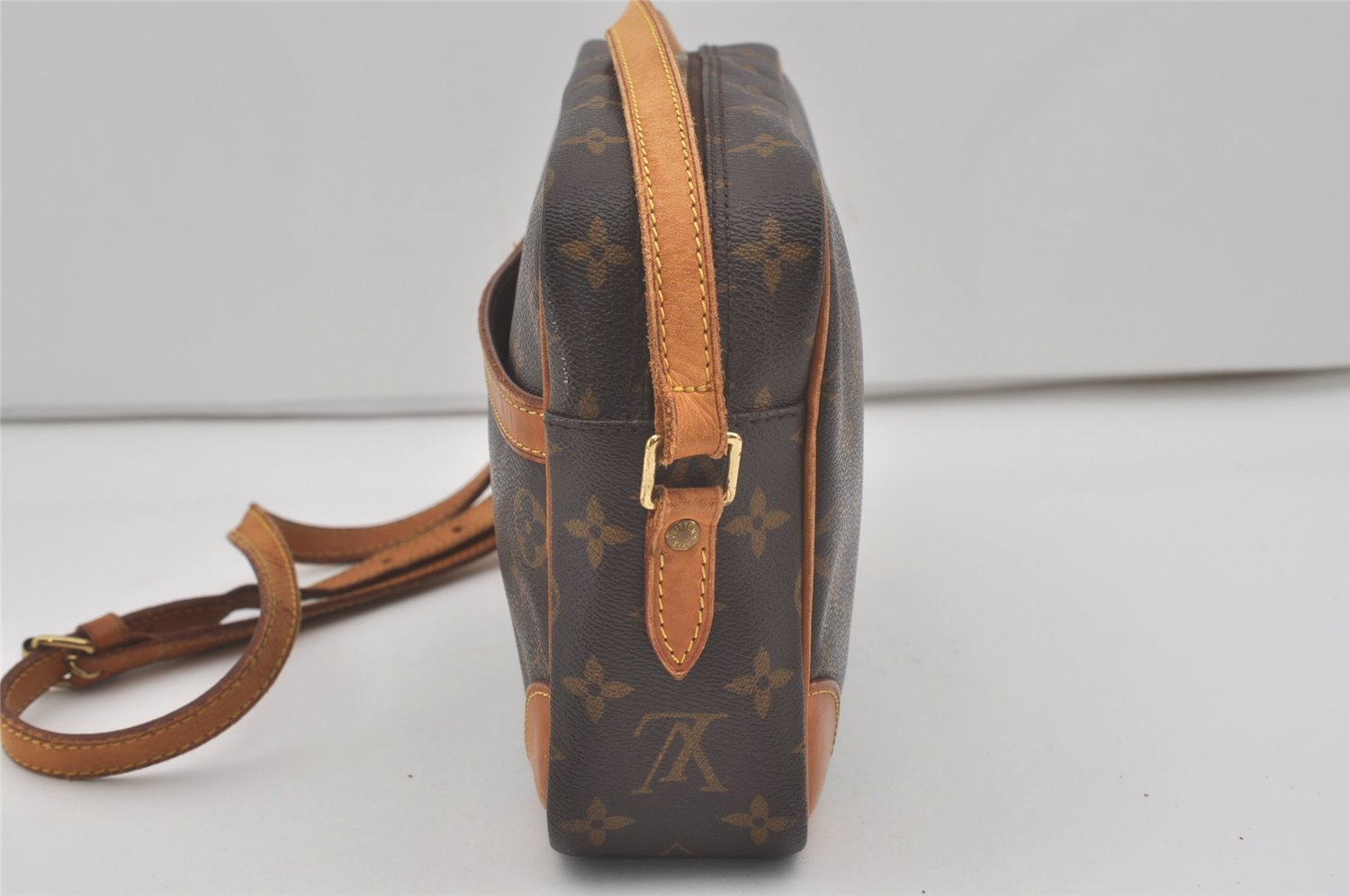 Authentic Louis Vuitton Monogram Trocadero 27 Shoulder Cross Bag M51274 LV 8882I