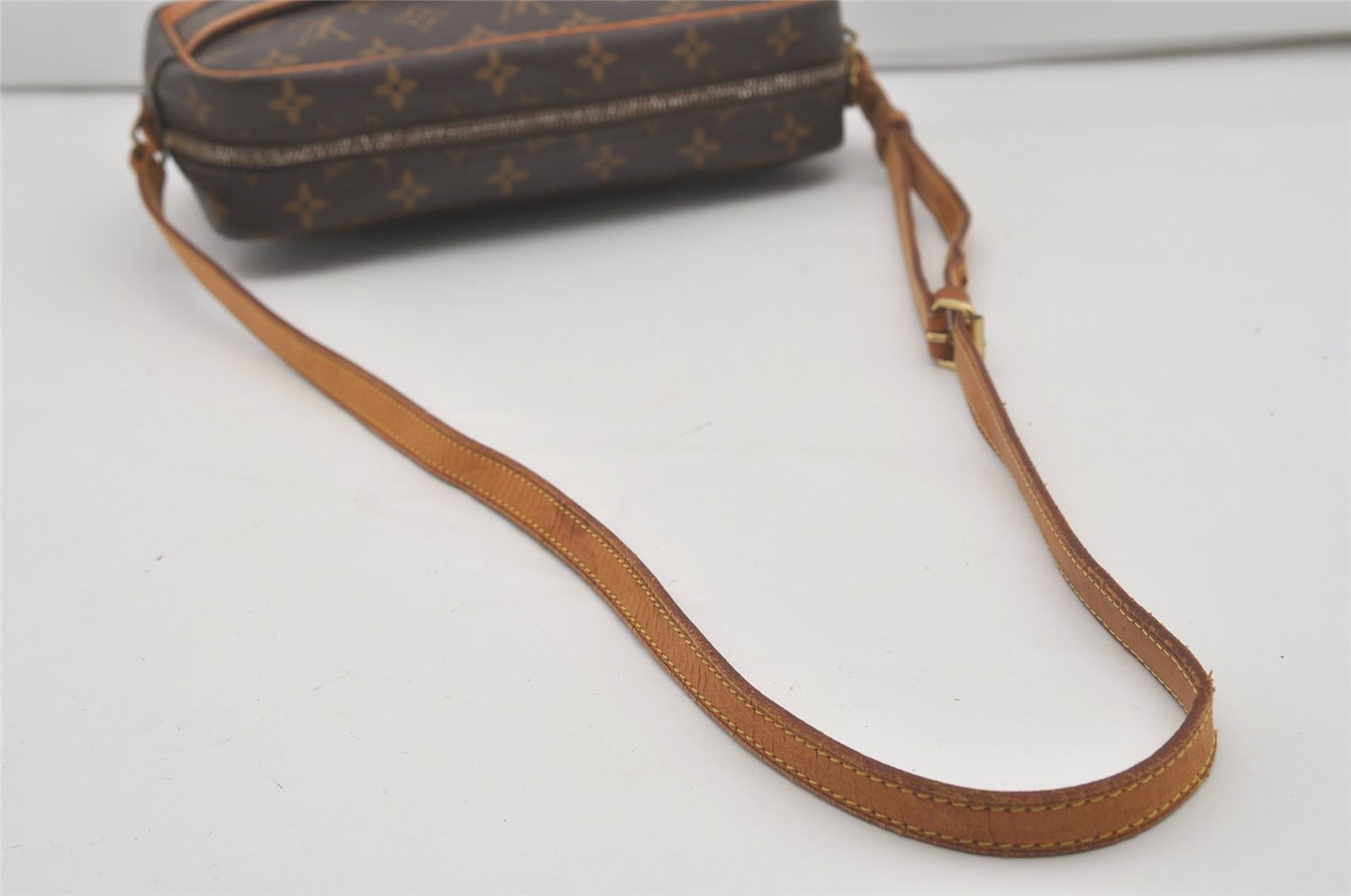 Authentic Louis Vuitton Monogram Trocadero 27 Shoulder Cross Bag M51274 LV 8882I