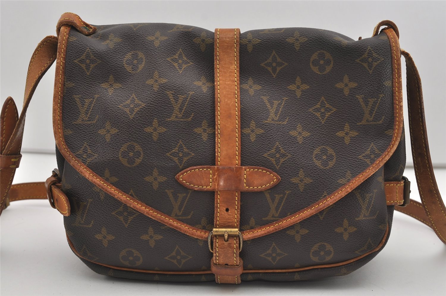 Authentic Louis Vuitton Monogram Saumur 30 Shoulder Cross Bag M42256 LV 8884I
