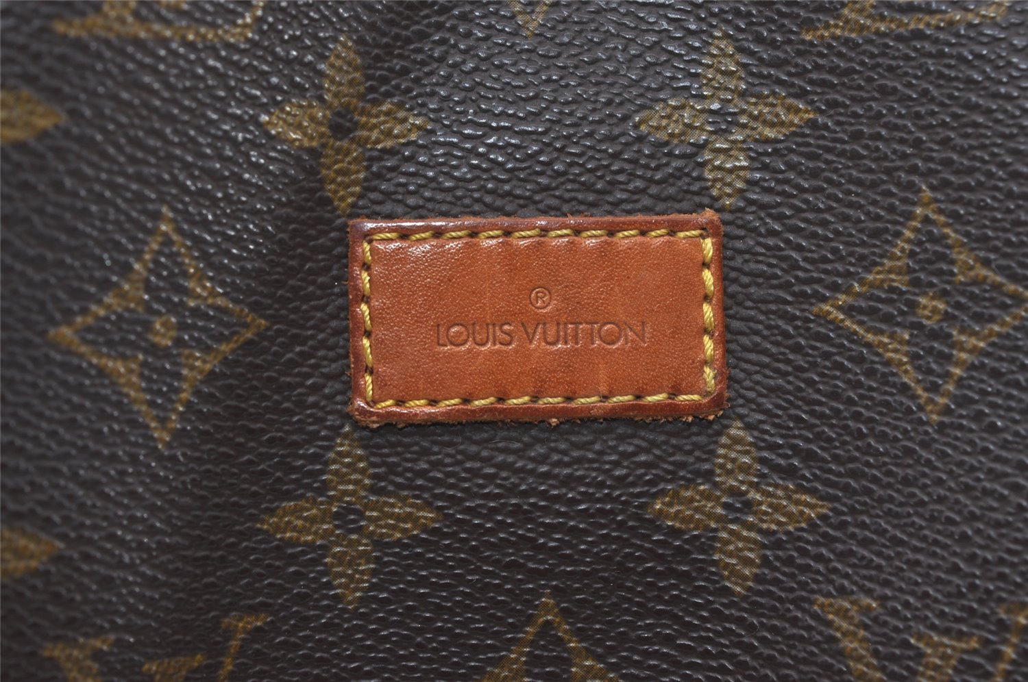 Authentic Louis Vuitton Monogram Saumur 30 Shoulder Cross Bag M42256 LV 8884I