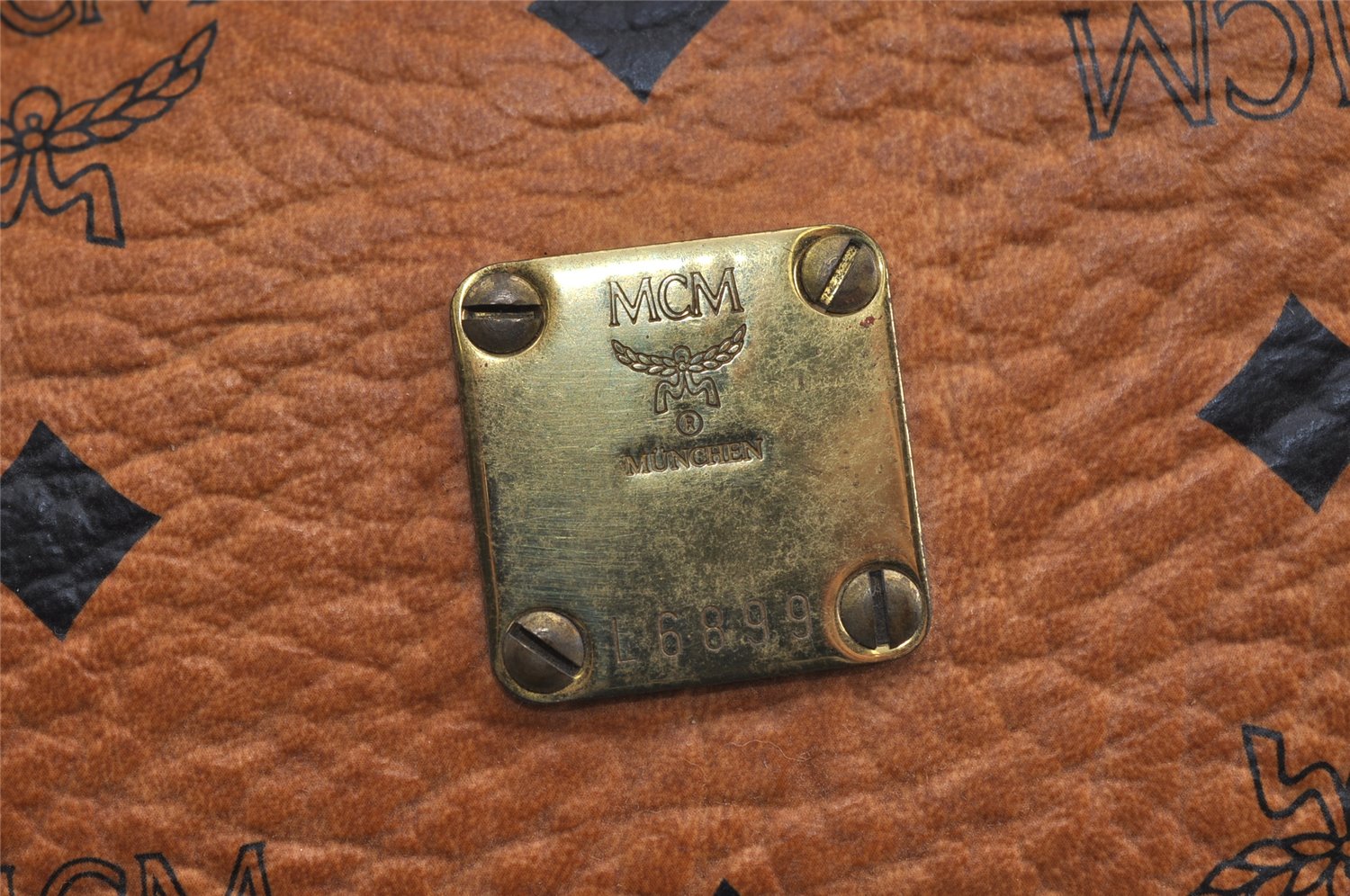 Authentic MCM Visetos Leather Vintage Chain Shoulder Tote Bag Brown  8884J