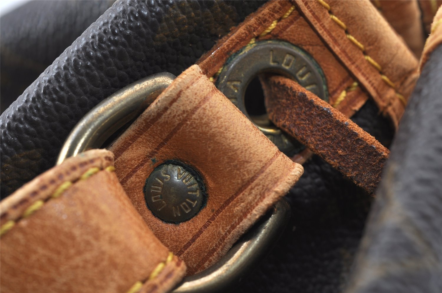 Authentic Louis Vuitton Monogram Petit Noe M42226 Shoulder Drawstring Bag 8885I