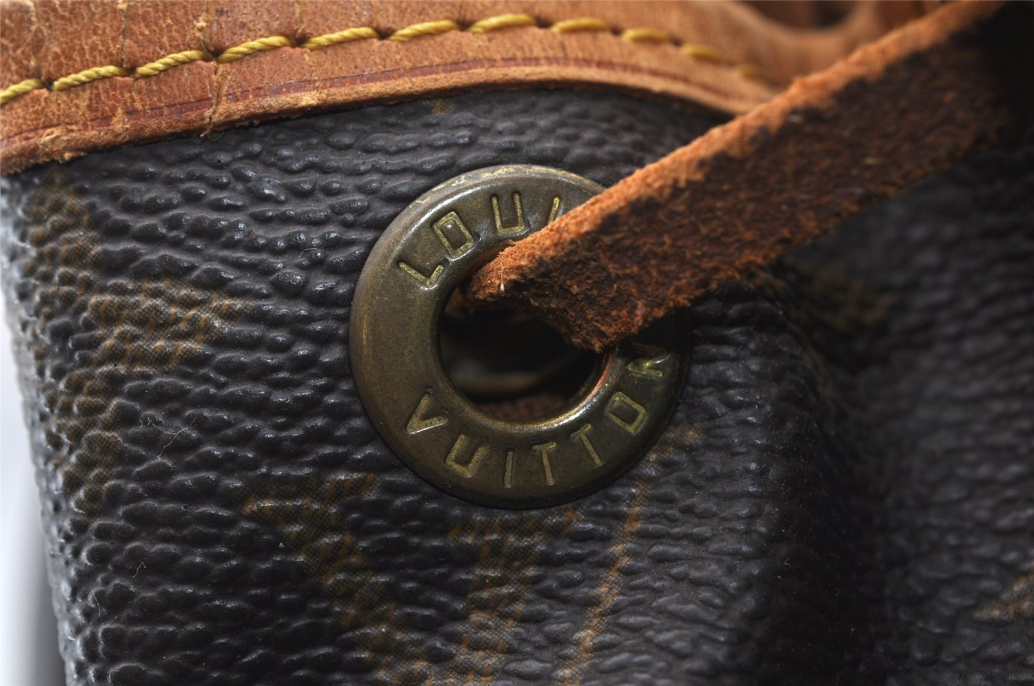 Authentic Louis Vuitton Monogram Petit Noe M42226 Shoulder Drawstring Bag 8885I