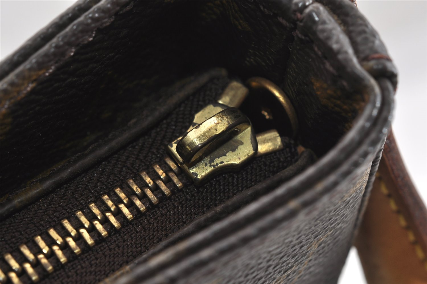 Authentic Louis Vuitton Monogram Looping GM Shoulder Bag M51145 LV Junk 8886I